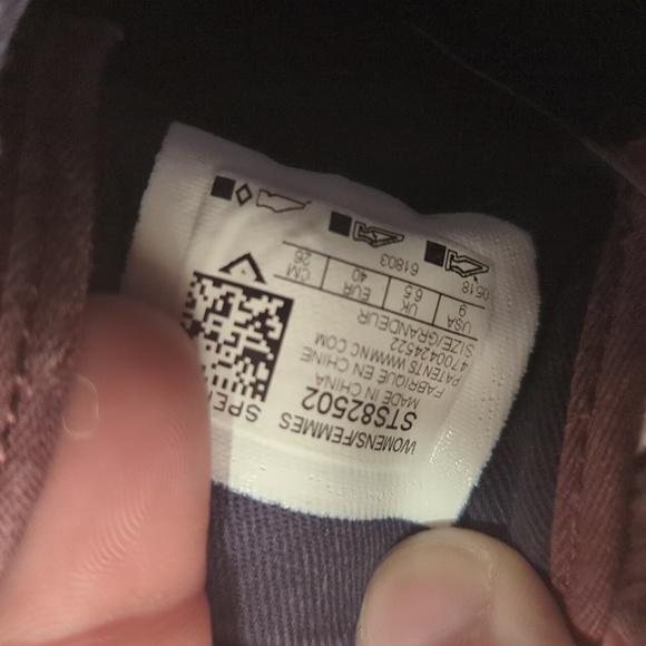 Sperry burgundy sneakers - Picture 2 of 4